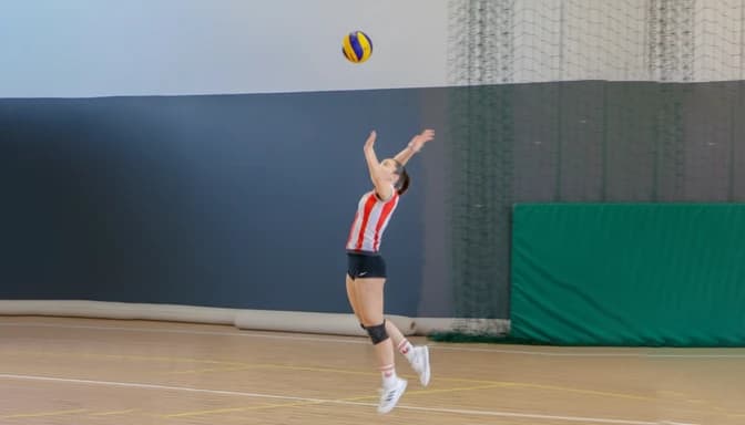 O Que Um Serviço Falhado no Voleibol Me Ensinou Sobre Foco e Controlo Emocional